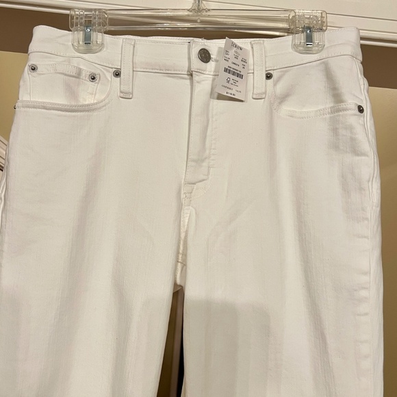 $118 NWT J.Crew Factory Mid-Rise Flare Crop Stretch Jean White Size 29 Waist - Picture 5 of 9